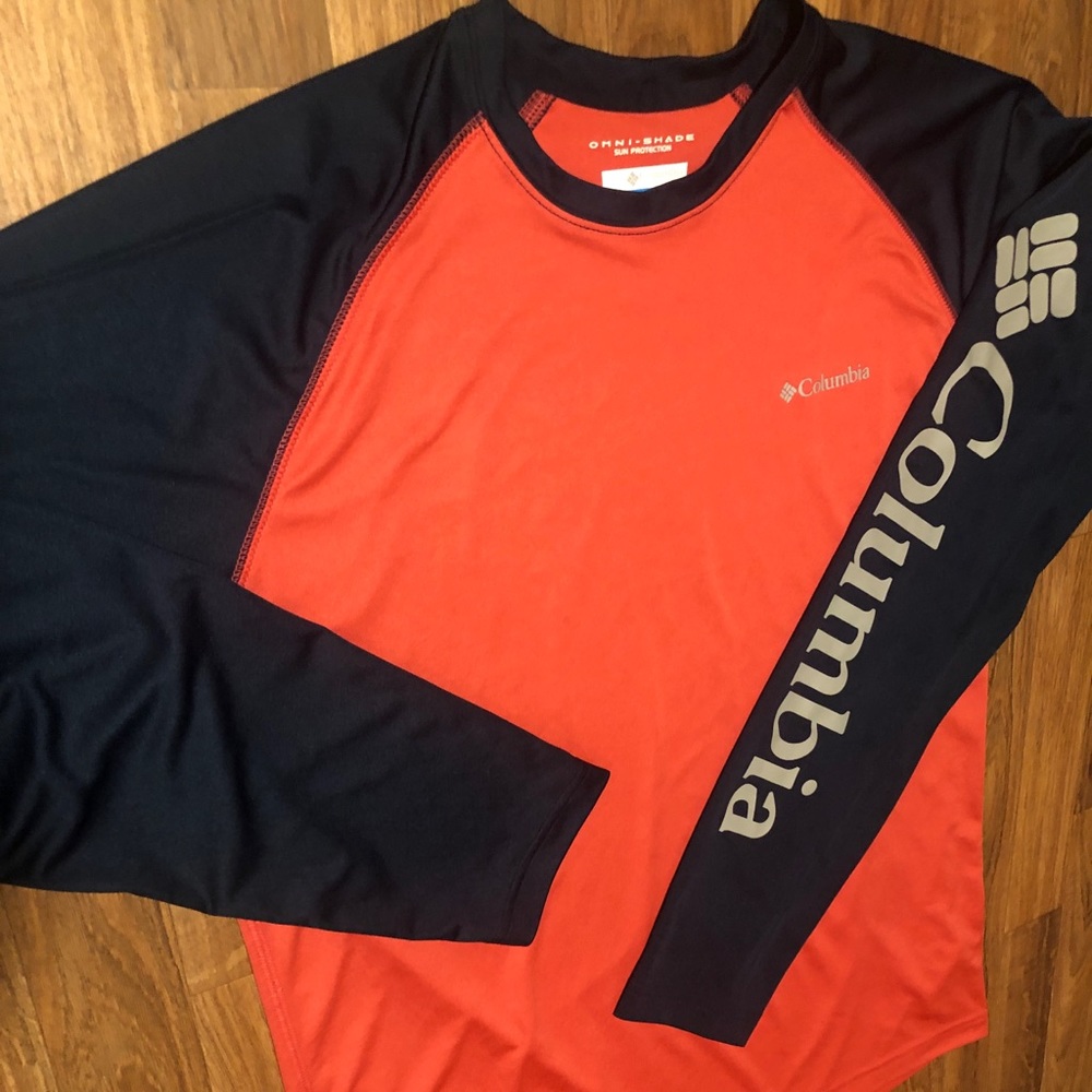 Men’s Medium Columbia long sleeve NEW very nice!!